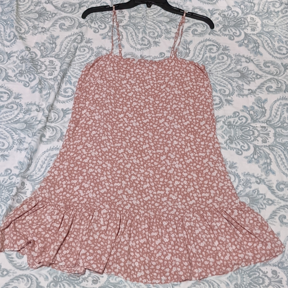 4 for 20$/Floral ruffle dress